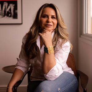 foto de ana chagas, autora do artigo CORTES INTERNACIONAIS REFORÇAM OBRIGAÇÃO LEGAL DOS ESTADOS NA PROTEÇÃO DO CLIMA