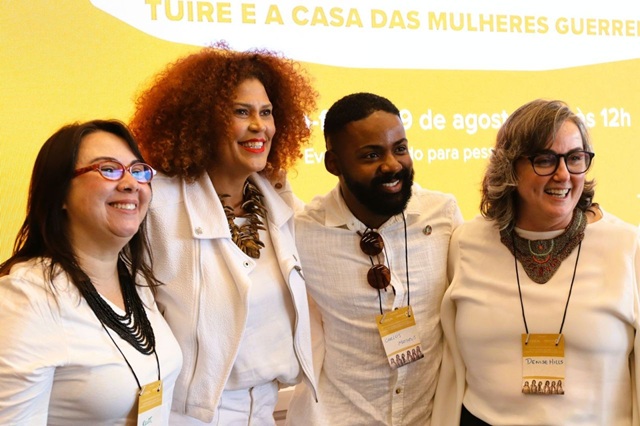 foto de helen pedroso no lançamento do pré-lançamento do documentário “Tuíre e a Casa das Mulheres Guerreiras” durante a Rio Climate Week