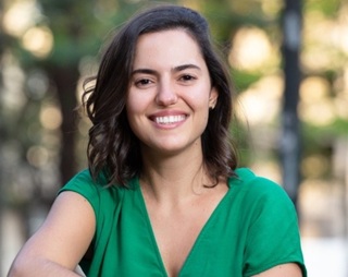 foto de flávia bellaguarda, autora do artigo COP 30: o que é e o que está em jogo na conferência do clima que acontecerá no Brasil
