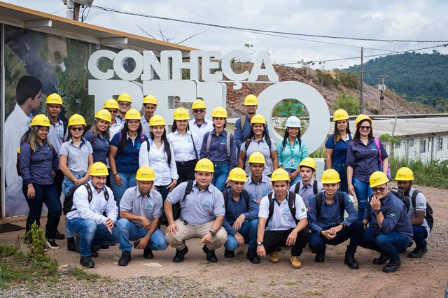 foto de funcionários de belo monte