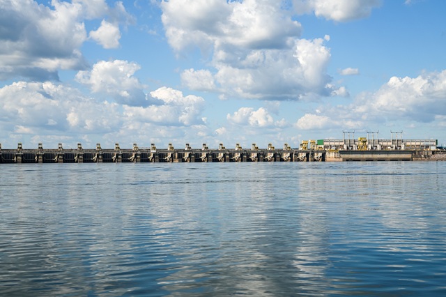 foto da usina hidrelétrica belo monte, remete ao especial da semana mundial da água do neo mondo.