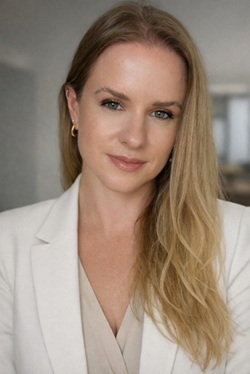 foto de Kamila Henning , autora do artigo A BIOÉTICA GLOBAL DE POTTER: UMA UTOPIA VIVA