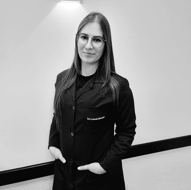 foto de amanda, autora do artigo A infância roubada: violência sexual contra crianças segue em alta no Brasil