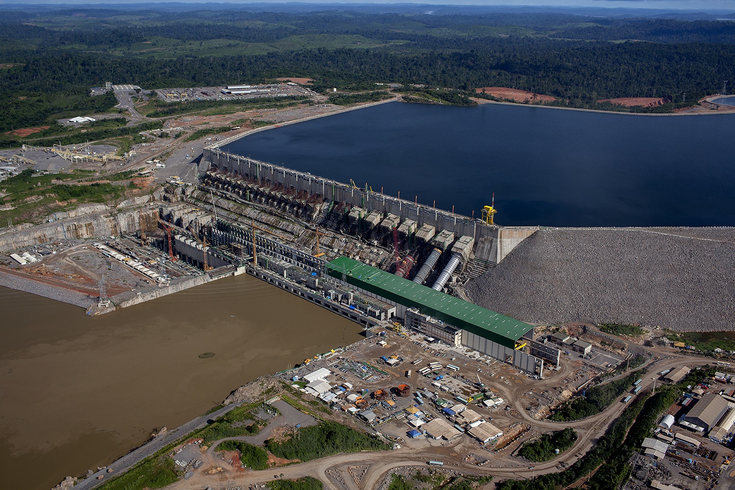 Vista aérea da Usina Hidrelétrica de Belo Monte na área onde estão colocadas 18 turbinas. Foto Marizilda Cruppe.